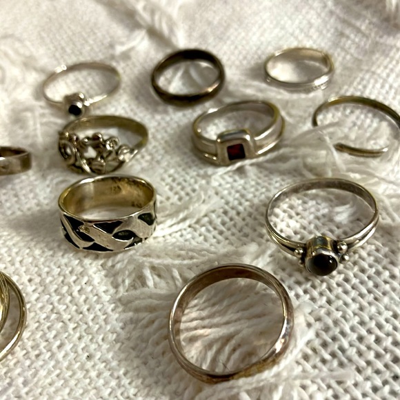 New Lot of 14 Vintage Solid Sterling Silver Rings .925 - Picture 4 of 4